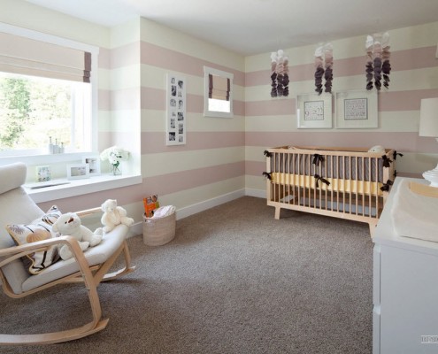 Серый ковер в детской комнате