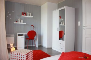 Серые полосатые обои