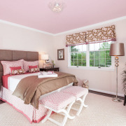 Нежность розовой спальни