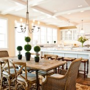 Люстра с имитацией подсвеников Люстра с имитацией подсвеников