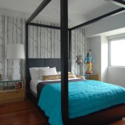 Растительный узор на обоях