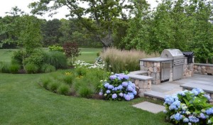 Площадка для приготовления пищи на придомовом участке