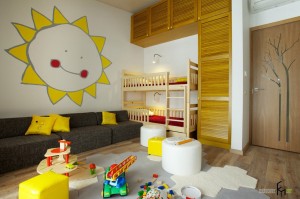 Детская комната с желтыми элементами