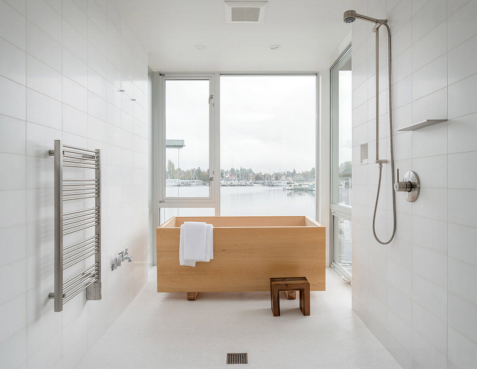 Деревянная прямоугольная ванна