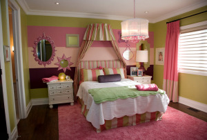 Милая розовая спальня