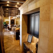 Нижний этаж роскошного особняка