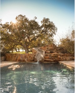 Альпийская горка должна начинаться на возвышенности