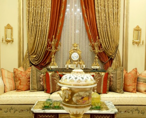 Многослойные шторы позволяют сделать преобладающим тот или иной рисунок Многослойные шторы позволяют сделать преобладающим тот или иной рисунок