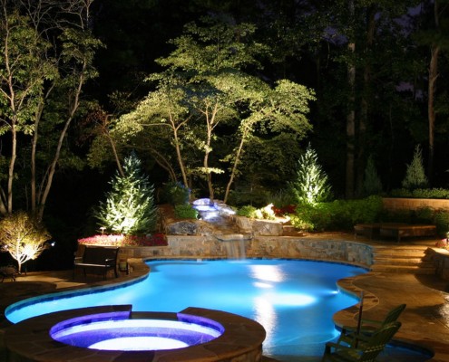 К освещению водоема следует подойти творчески