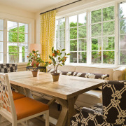 Столовая у окна