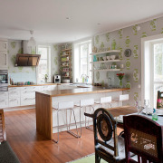 Милый декор, оригинальная мебель